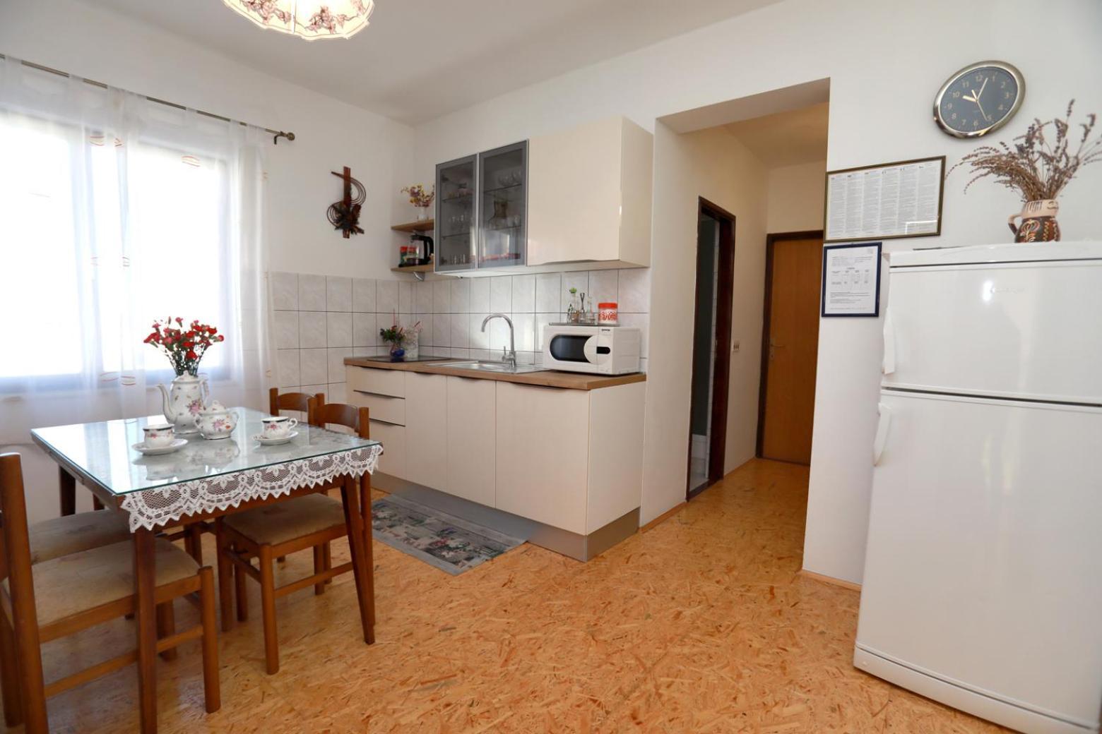 Apartments Irena Trogir Exterior photo
